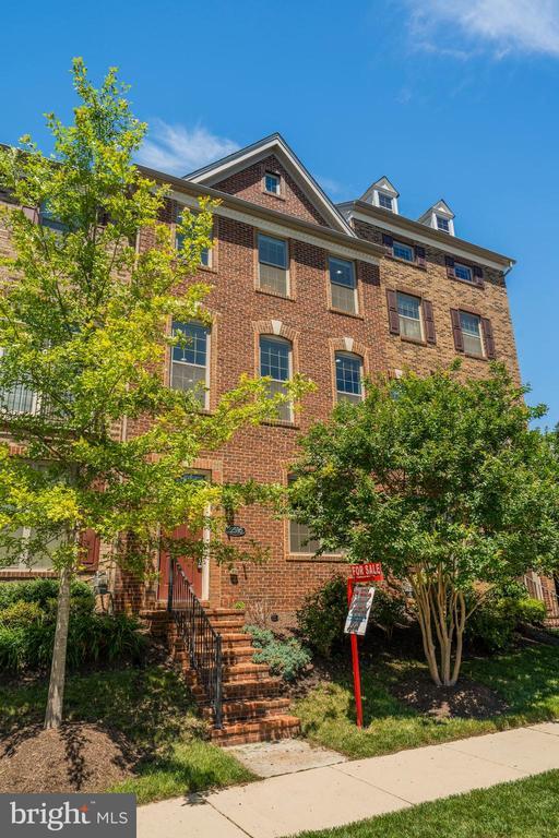 Photo - 22595 Willington Square