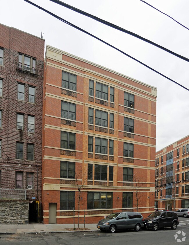 Photo - The Lenniger Residences