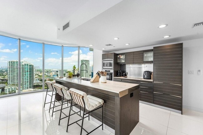 Photo - 200 Biscayne Blvd Way Unit 3702