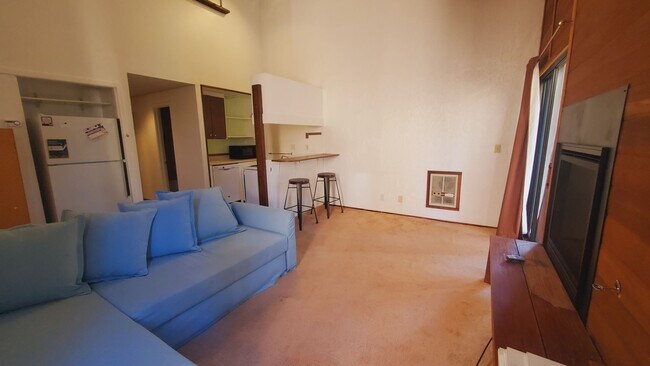 Photo - NEW PHOTOS COMING SOON!1 BDRM Kings Run Co...