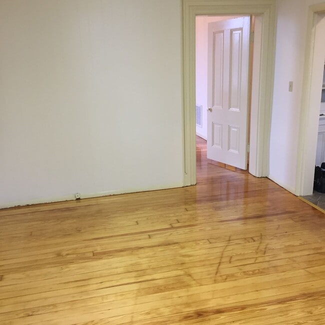 Photo - 125 Federal Aid Secondary 1780 Unit Apt 4
