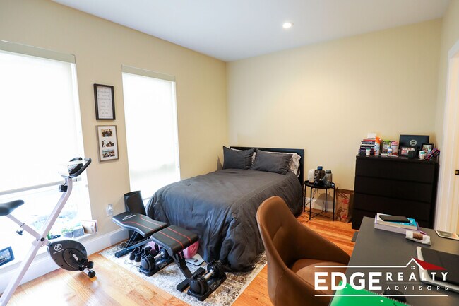 Photo - 58 Hunnewell Ave Unit 3