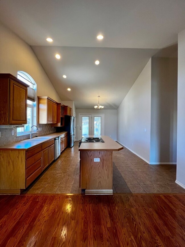 Photo - 8800 Midvale Rd