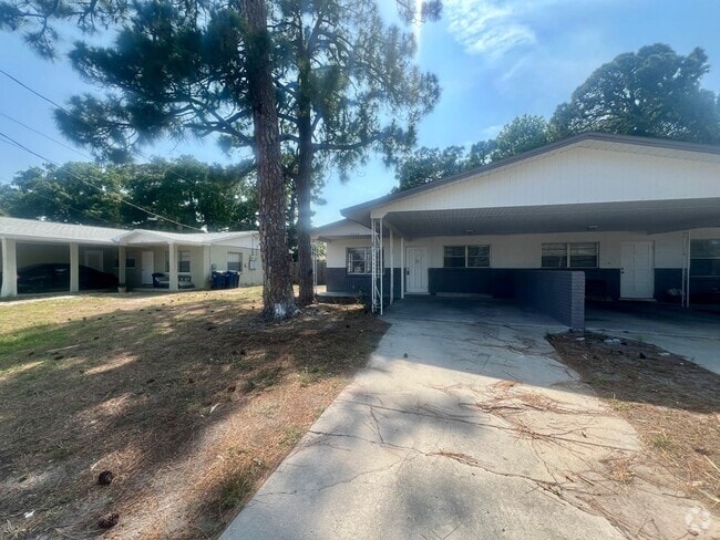 Building Photo - 2912 24th St W Rental