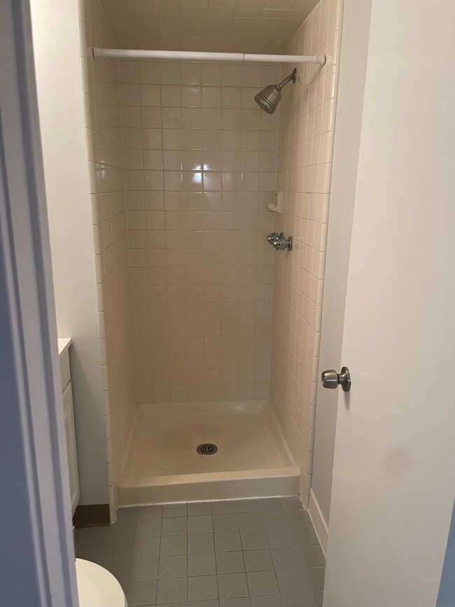 Photo - 612 Fitzwatertown Rd Unit Apartment C