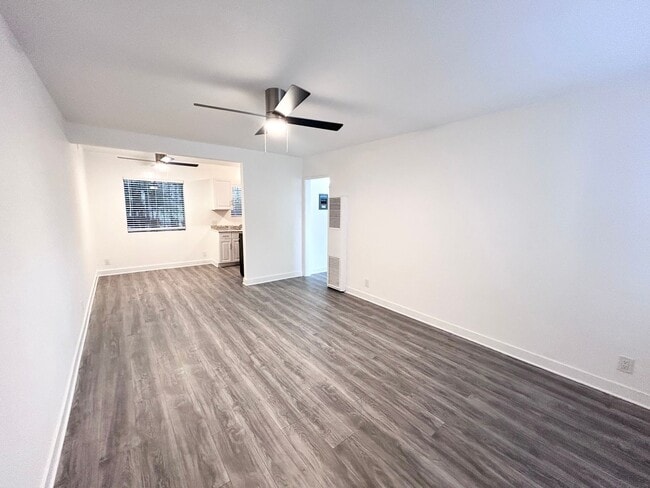 Photo - 1220 S Manhattan Pl Unit 6a