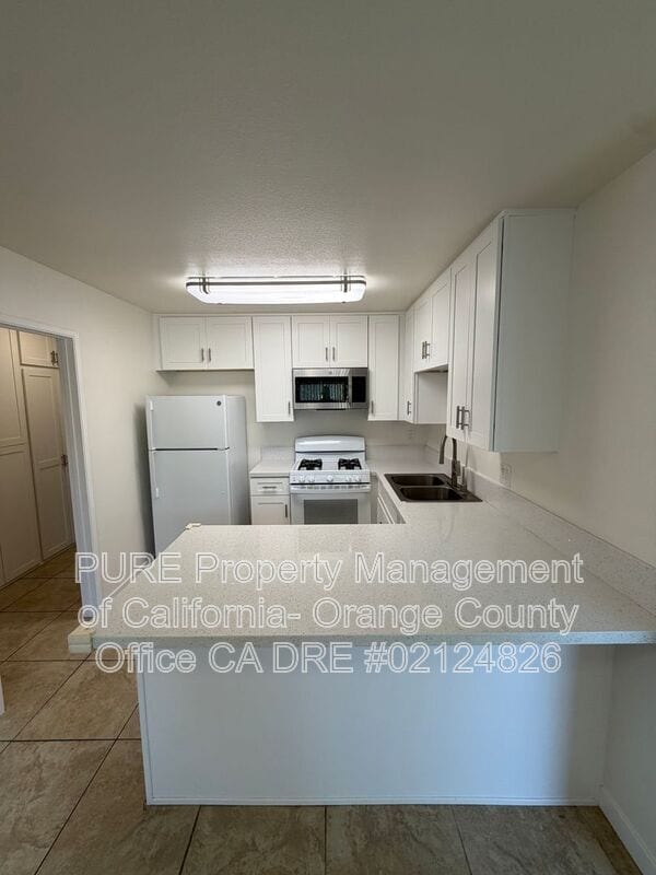 Photo - 7162 Heil Ave