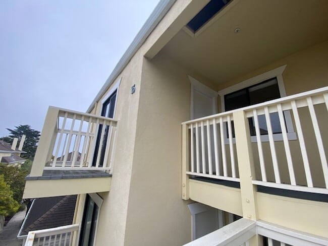 Photo - Bright & Stylish Monterey Condo