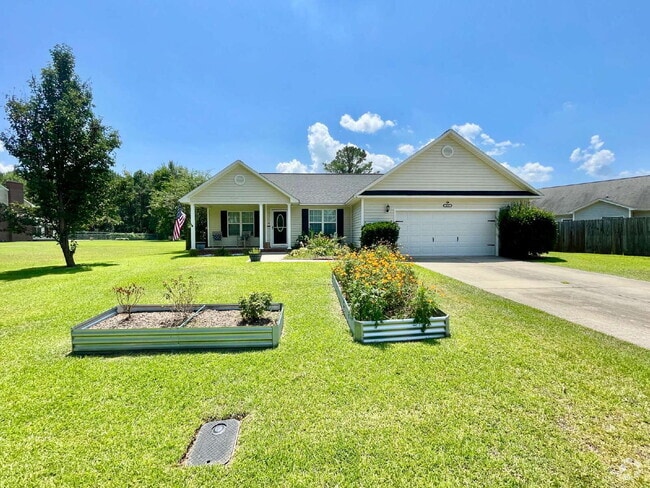 Building Photo - Charming 3-Bedroom Haven With 2 Full Baths... Rental