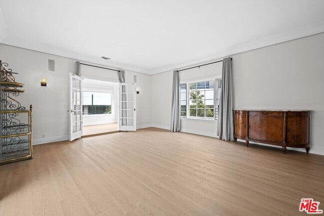 Photo - 420 S Beverwil Dr