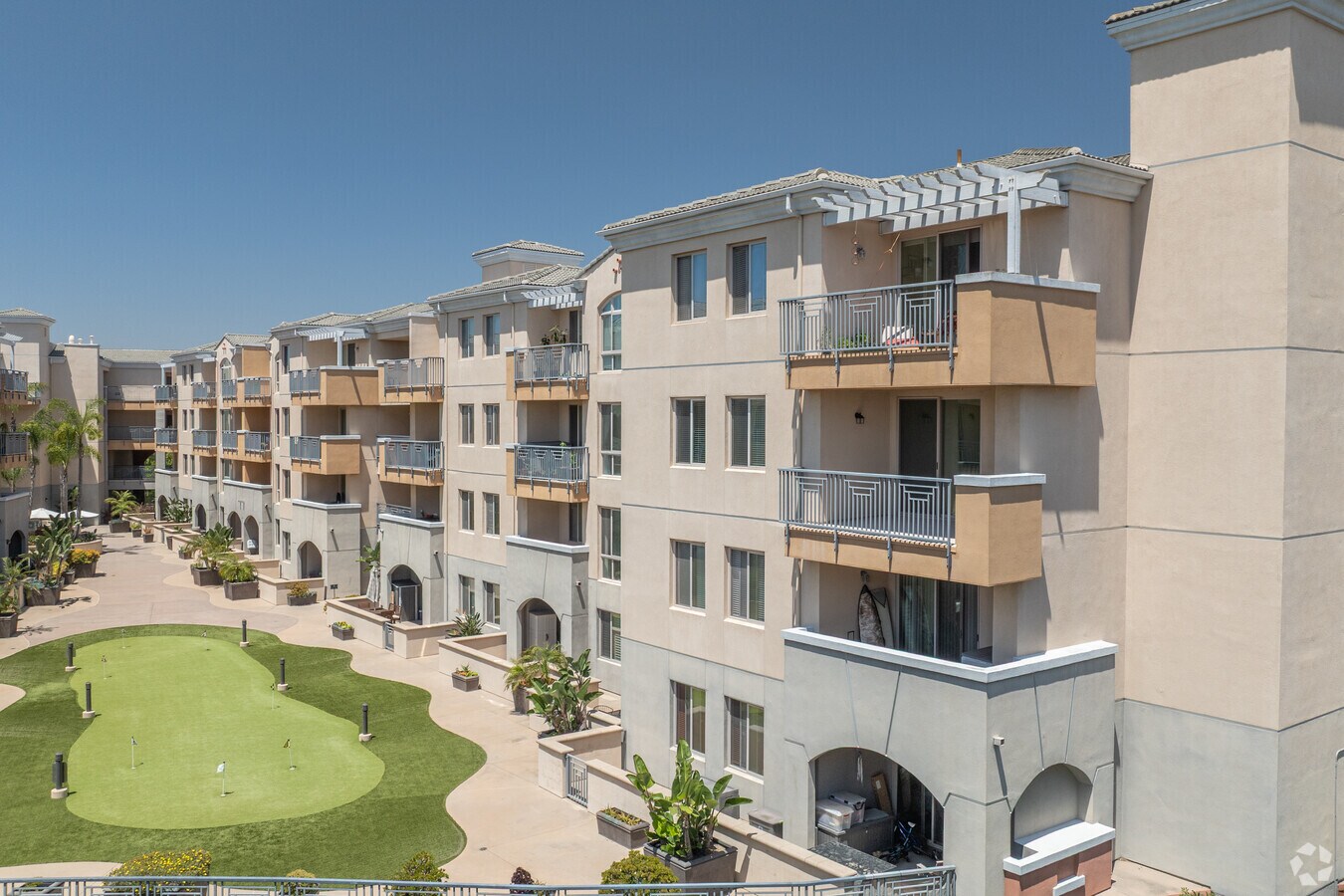 3877 Pell Pl - Pell Place