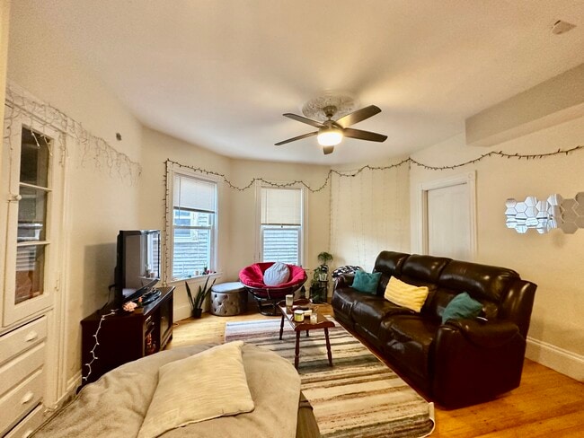 Photo - 5 Sachem St Unidad 2