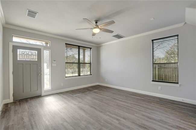 Photo - 430 Old Fitzhugh Rd