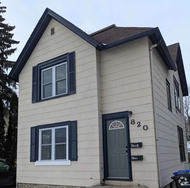 Building Photo - 820 E North St Unit 820 - lower Rental
