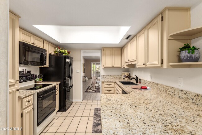 Photo - 6735 N 16th Pl