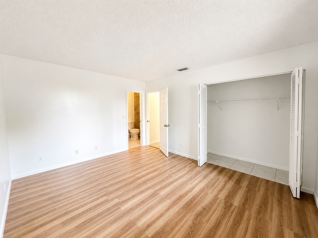 Photo - 3120 Collin Dr
