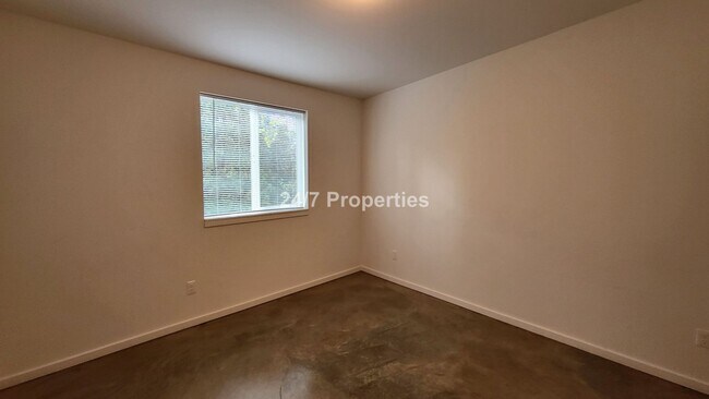 Photo - Unique 2 BD | 1 BA Home - SE Portland
