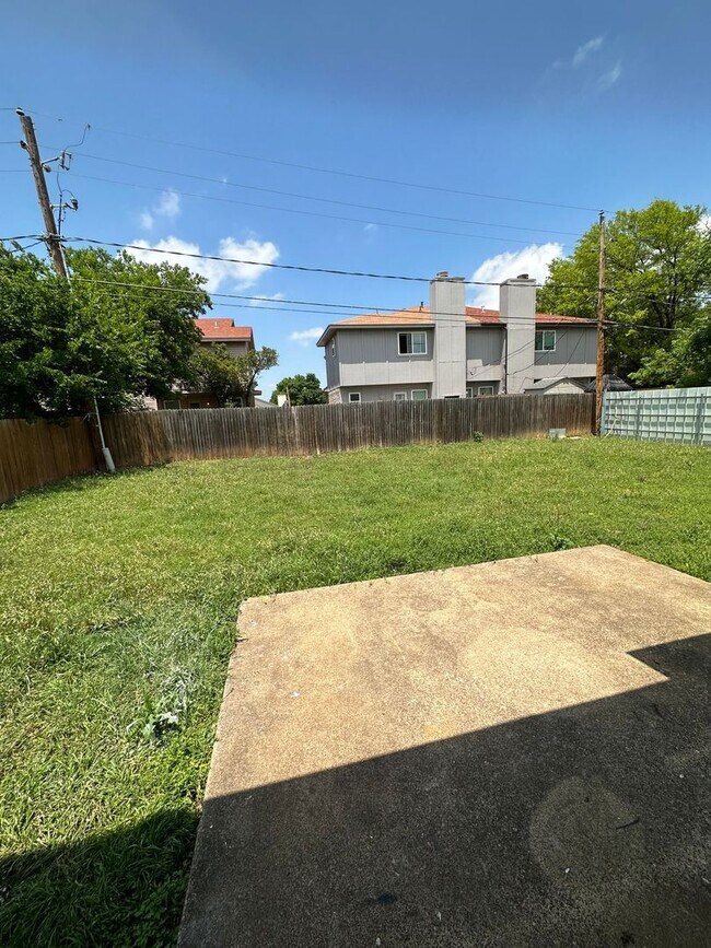 Full Brick Single home with fireplace and Rental House Rental in