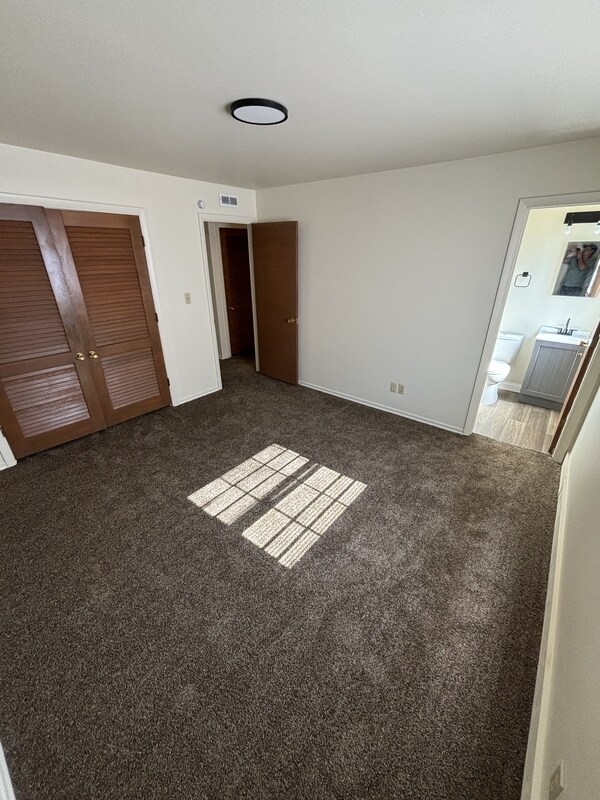 Photo - 2014 W Woodriver Dr