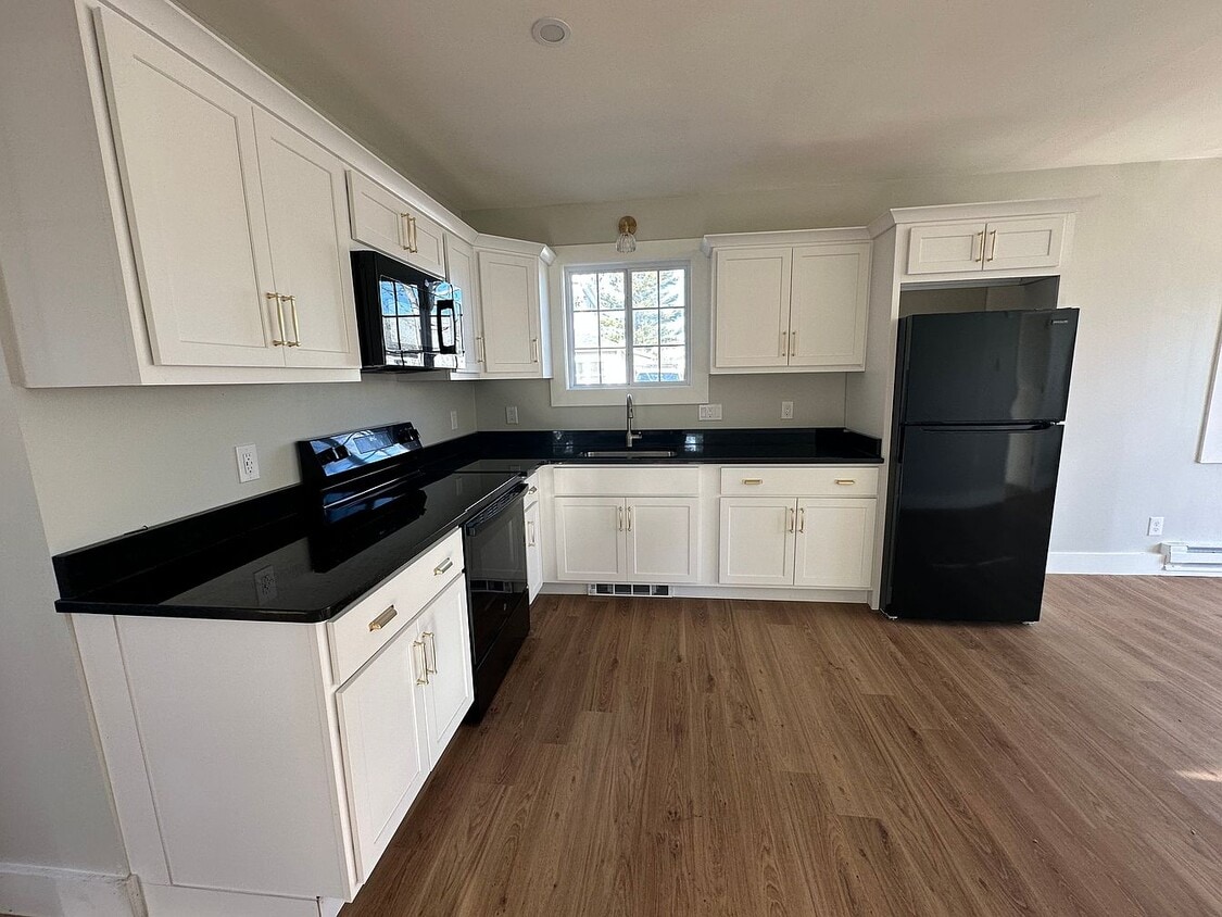 Photo - 10 Wareham Ave (Onset, MA)