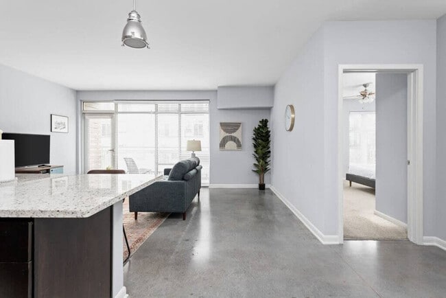 Photo - 421 E Market St Unit ID1384022P