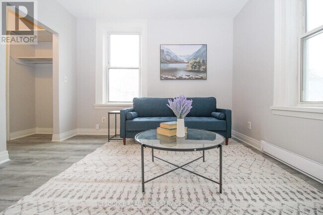 Photo - 291 Stewart St Unité 1