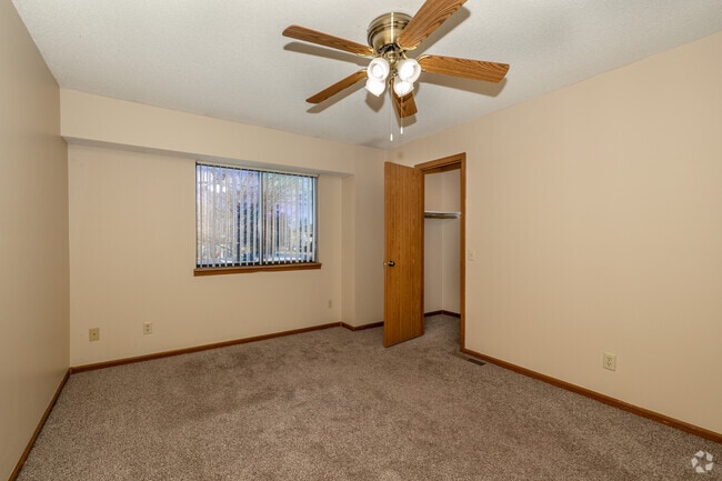 2BR, 1.5BA - 960SF - Bedroom 2