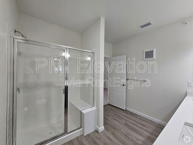 Building Photo - 17353 Wilde Ave Rental