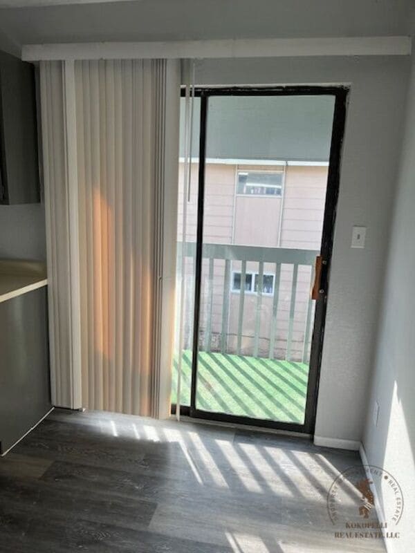 Photo - 464-32 1/8 32 1/8 Rd