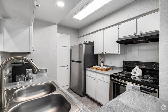 Building Photo - Solace Apartment Homes
