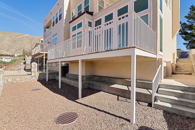 Photo - 4717 Excalibur Dr