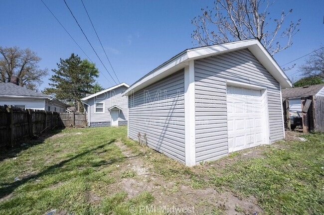 Photo - 1321 N Ewing St