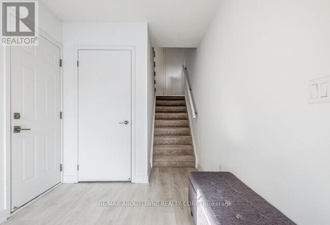 Photo - 1121 Cooke Blvd.