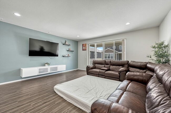 17770 E Anthem Dr
