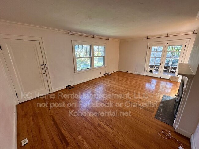 Photo - 207 W 51 Terrace Unit 1