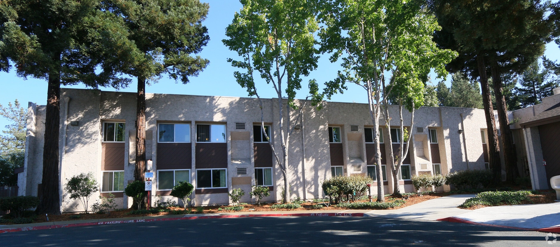 Photo - Petaluma Gardens Apartments