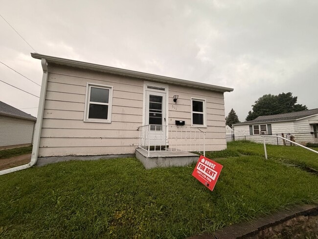 Photo - 511 Main Ave