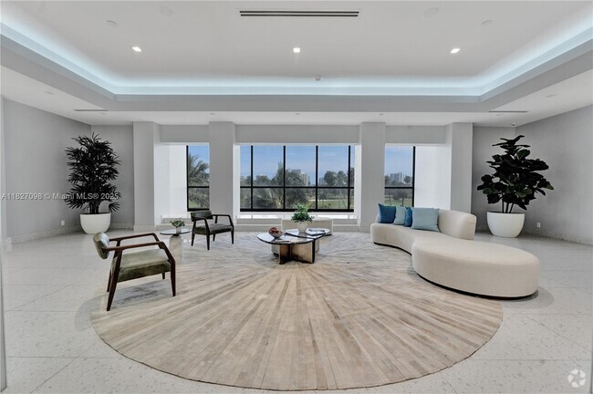 Building Photo - 20335 W Country Club Dr Unit 2210 Rental