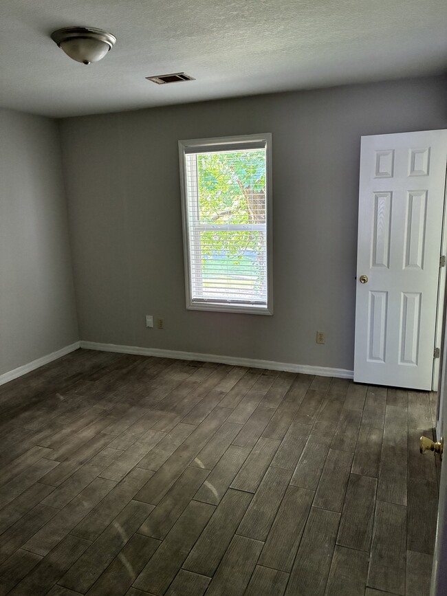 906 Scott St Unit A