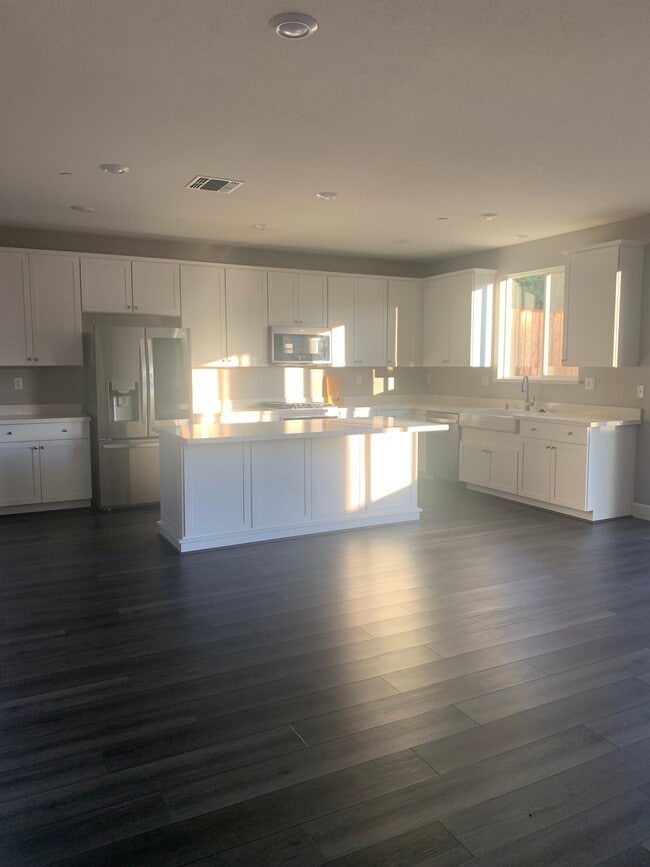 Photo - 2011 Jalen St