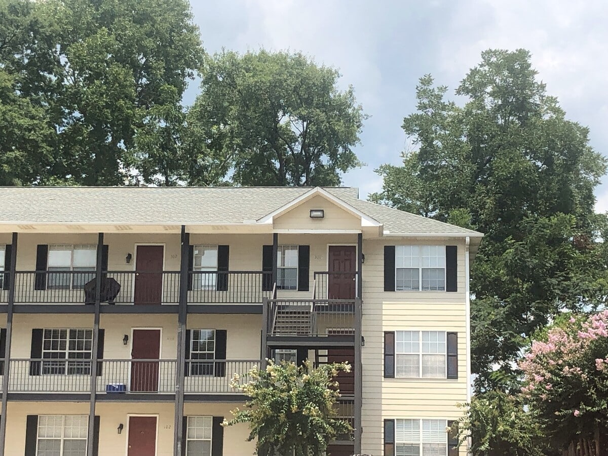 Varsity Condos - Varsity Condos