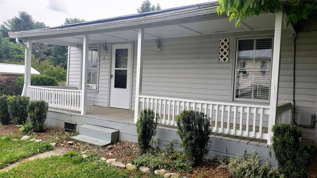 Photo - 2 Br 1 BA Cottage