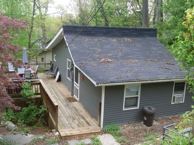 Photo - 19 Mountainside Dr House