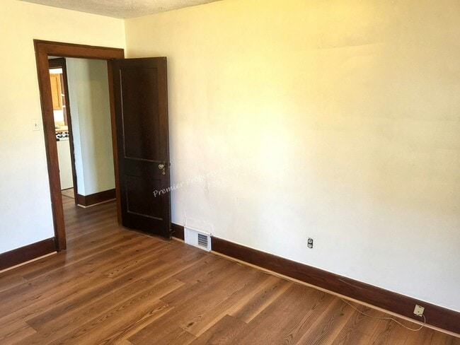 Photo - 2237 Brodhead Rd Unidad 2