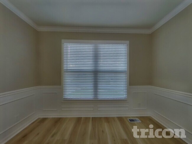 Photo - 2340 SW HawkView Rd