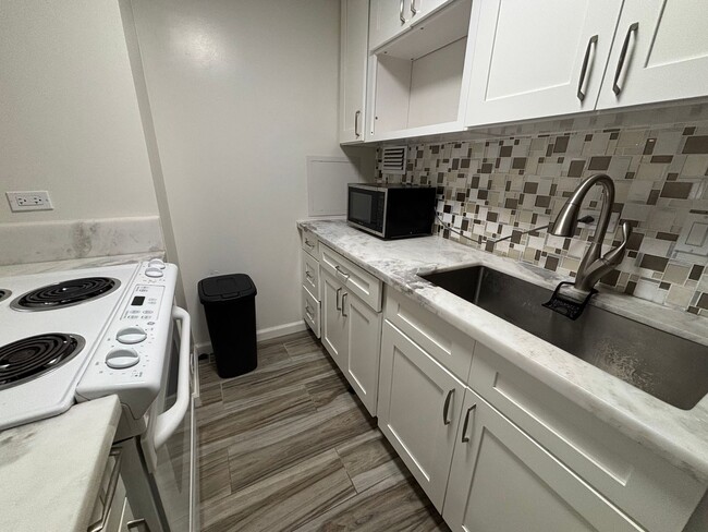 Photo - 1535 Pensacola St Unidad 210 Rental