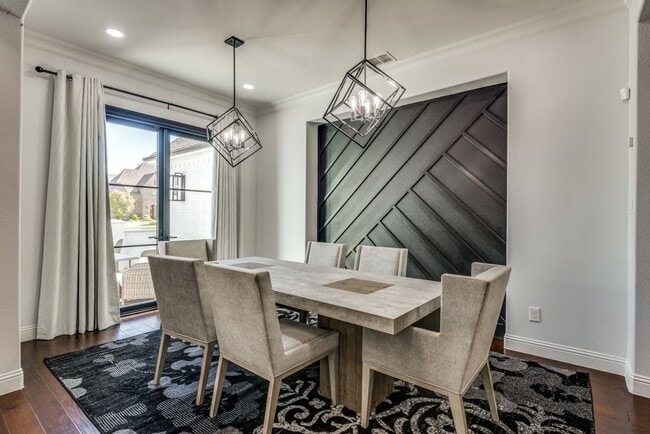 Photo - A must see in highly sought after Windsong...