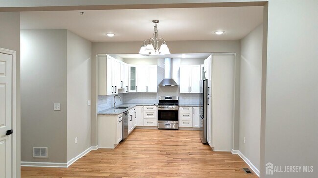 Photo - 120 Forest Dr