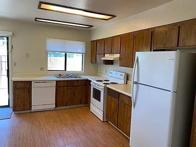 Photo - 2 Bed / 1.5 Bath Townhome | Fireplace | Private Yard | Walk-In Closets Unit 2