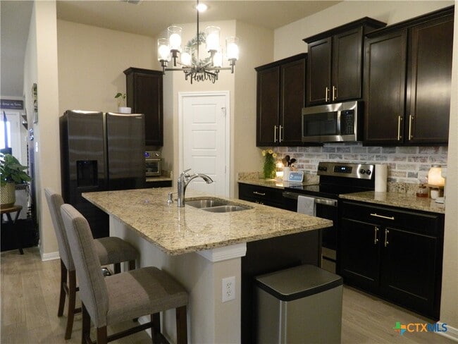 Photo - 2929 Greenbriar Rd